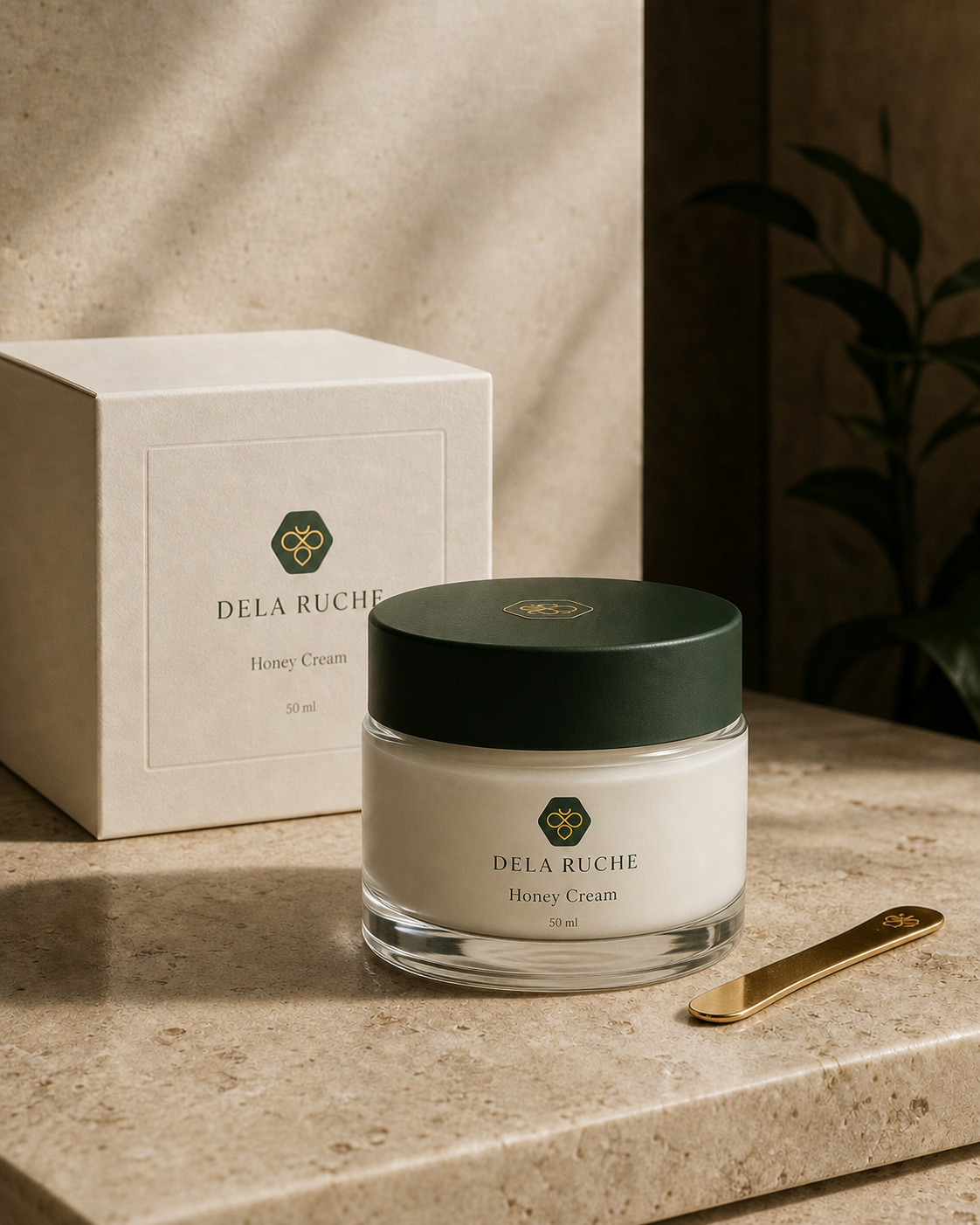 DELA RUCHE The Honey Creme in 50ml luxury jar with ivory carton
